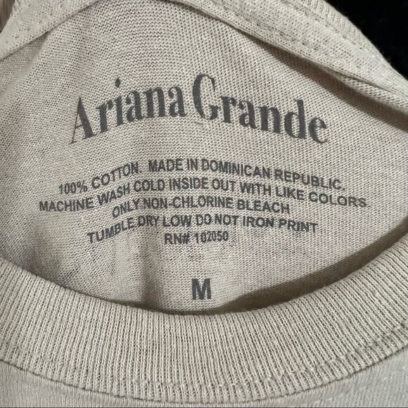 Ariana Grande Sweetener World Tour Concert T-shirt Unisex Medium - Picture 3 of 3